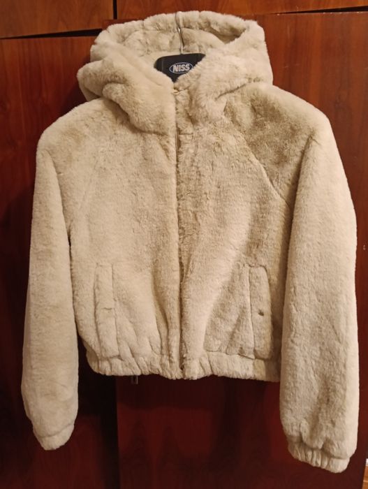 Haină damă  Pull&Bear, cuprinde până la mărimea XL
