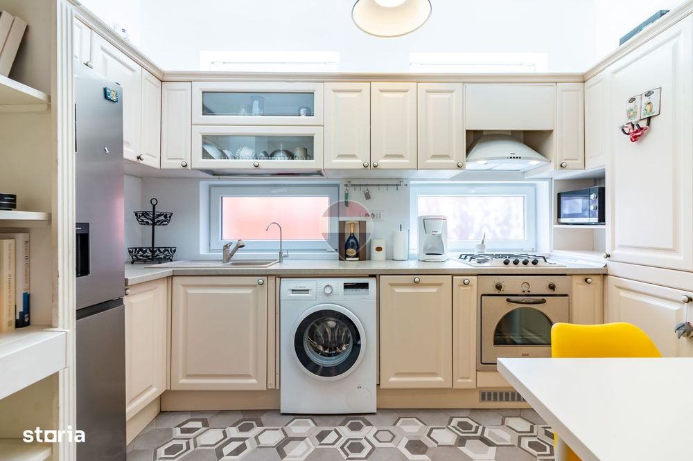 Apartament 4 camere in vila Turda | Basarab Metrou | curte proprie — fotografia 3