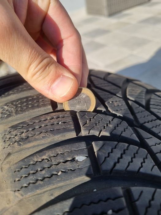 Cauciucuri all-seazon made în Japan