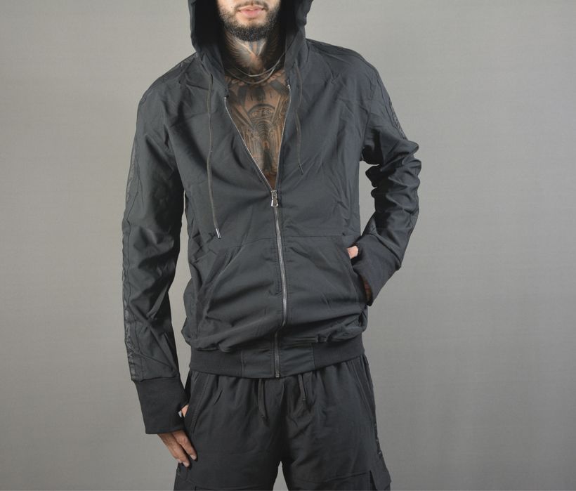 Compleu cu gluga stil Vagabond ( nu nike nu joran nu adidas )