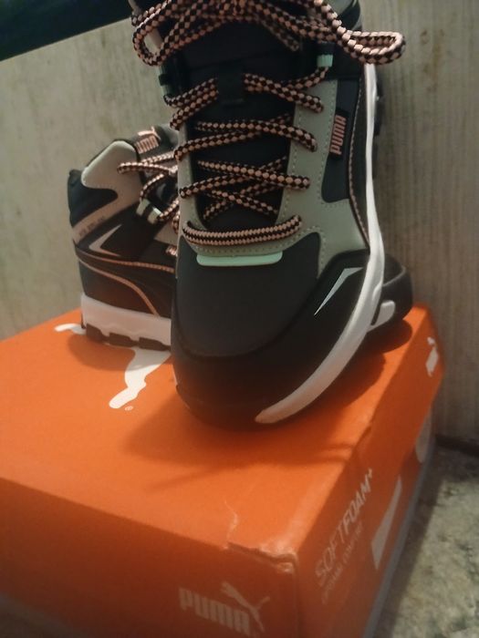 Adidasi puma pentru fete mărimea 35,5