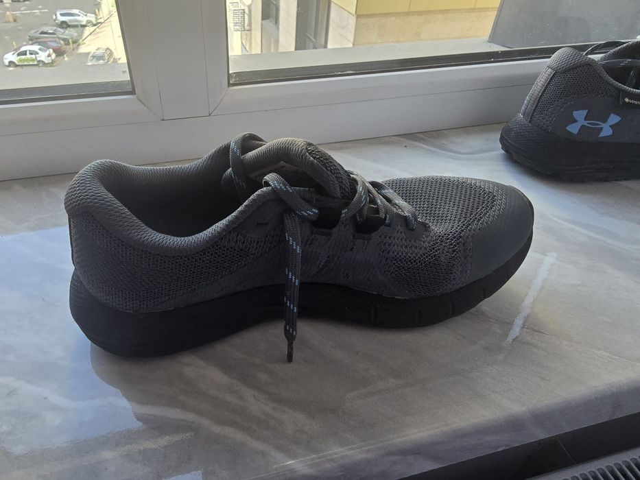Кроссовки Under Armour