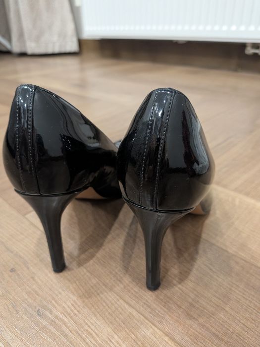 Почти новые туфли Clarks