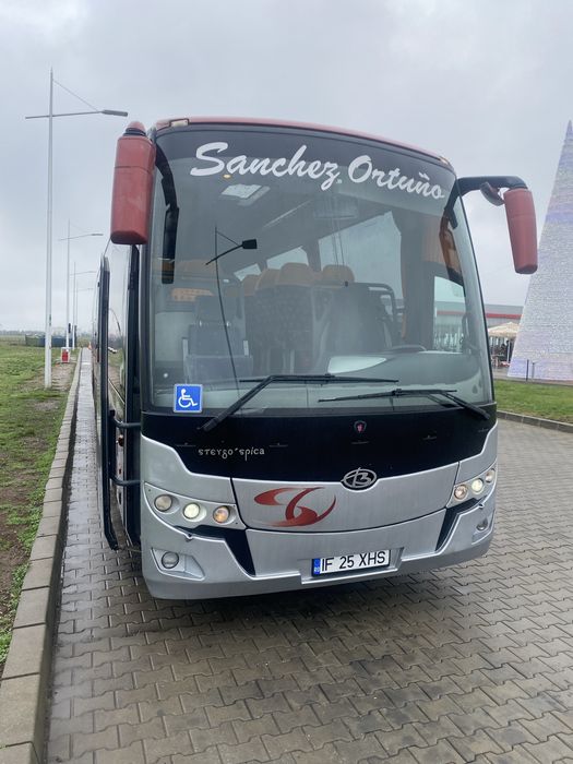 Transport ocazional persoane, excursii, pelerinaje, nunti