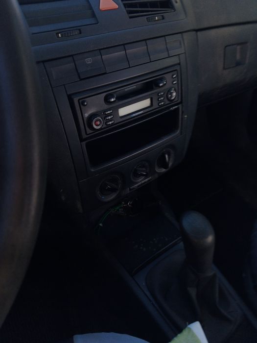 Vând mașină scoda fabia