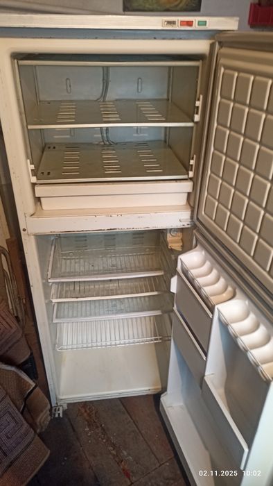 Холодильники рабочие.