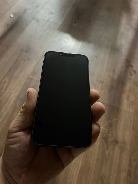 iPhone 14  батареи 79%