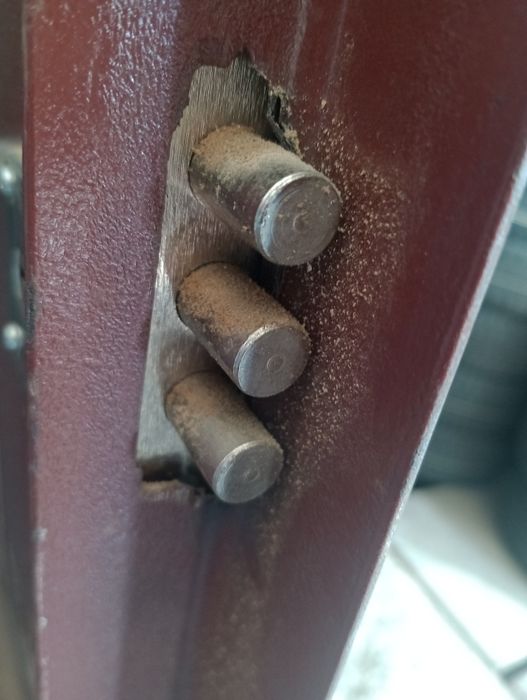 Входна врата желязна