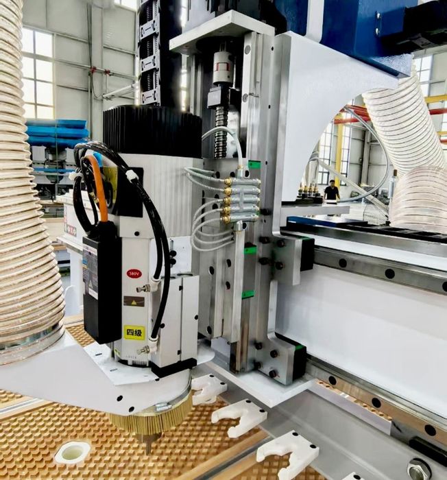 Фрезерный станок с ЧПУ BASIS CUT 3020A-12DP