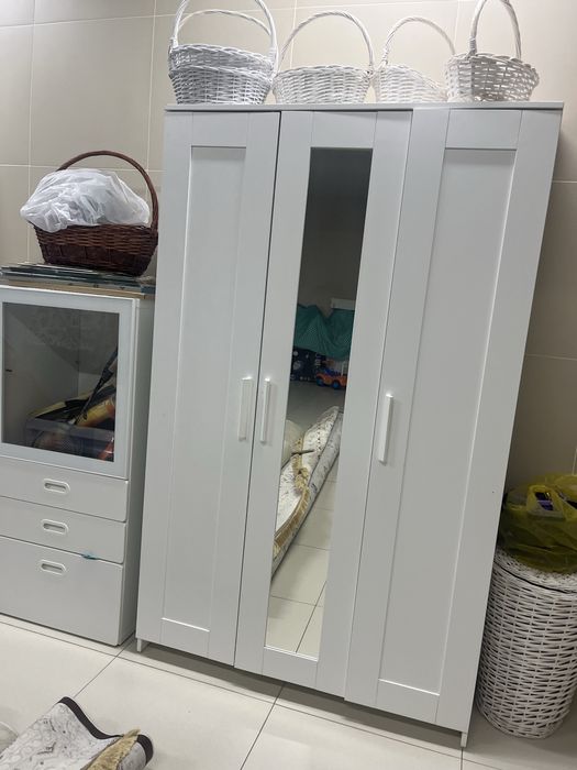 Продам мебель, шифонер, стеллаж, комод