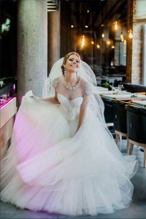 rochie de mireasă în stare excelentă