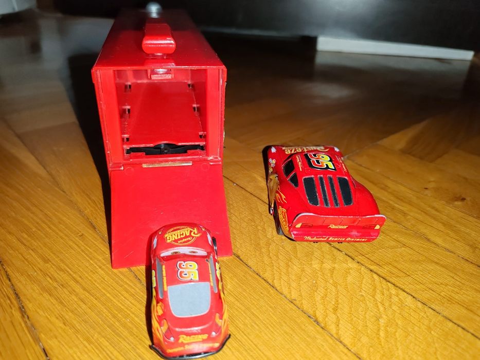 Tirul CARS cu masinute