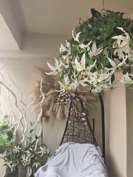 Lampa florală suspendata