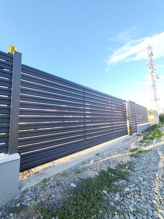 Porți culisante - Sistem Autoportant suspendat
