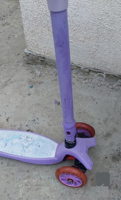 Детский удобный самокат