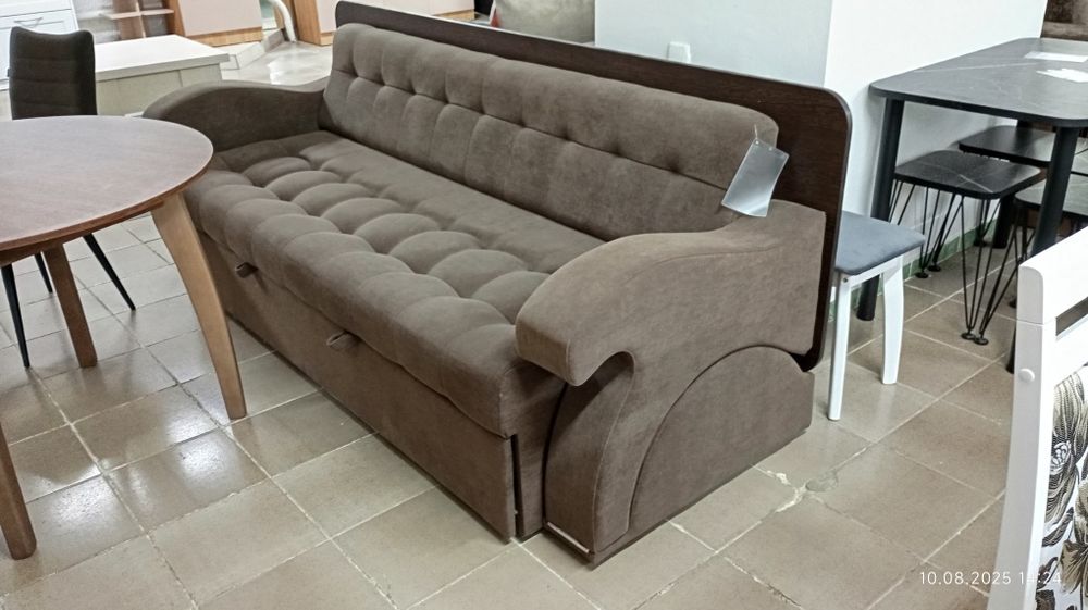 Продам новый диван