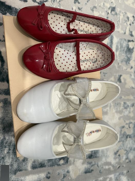 Красные проданы . Белые 35 размер есть