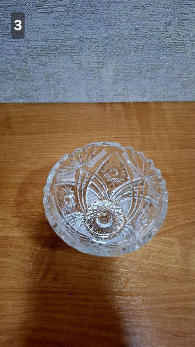 Продам хрустальные вазочки