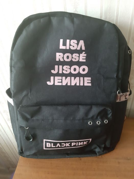 Продам рюкзак для девочки