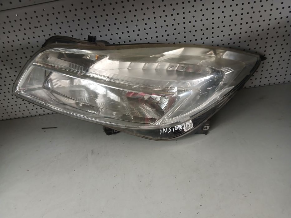 Ляв фар Opel insignia