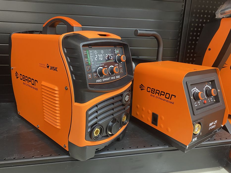 Сварочный полуавтомат Сварог MIG 300 PRO SMART