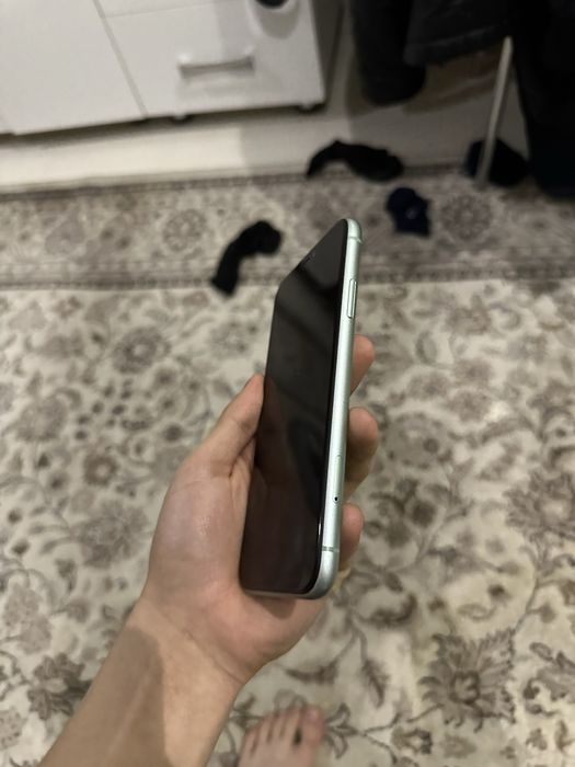Продам айфон 11 iphone 11