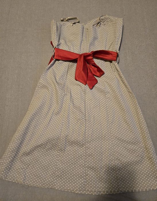 Много красива рокля С размер