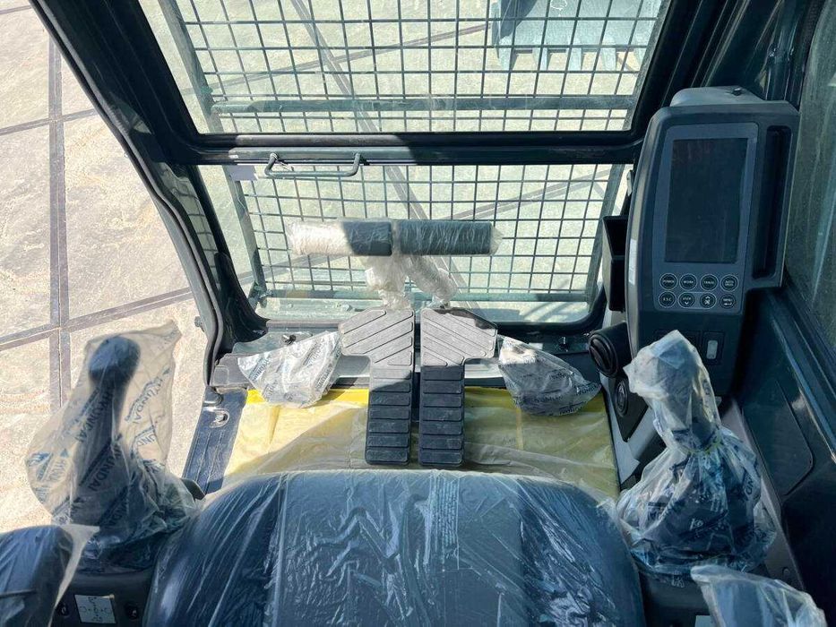 Excavator Hyundai R210 - [21 t , 141 Hp ] - Nou + Video