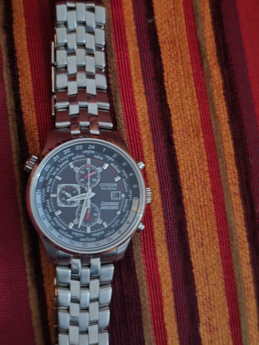 Vand ceas citizen red arrow, editie limitata