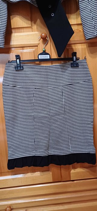 Костюм на SALKIM в "Пипит" с Декорации! НОВ с Етикет!Пролет/Есен/Зима!