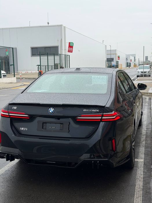 Bmw i5 40l 2025-Yil +dop option 4K Tv+ HUD 14.700Km KRASKA TOZZA!!!