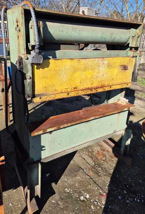 Ексцентър преси 25,63,100 работещи и на части;пресножици;радиално-пробивни машини;абкант;чук 250;тръбоогъваща машина;хидравлични преси;мостови кранове