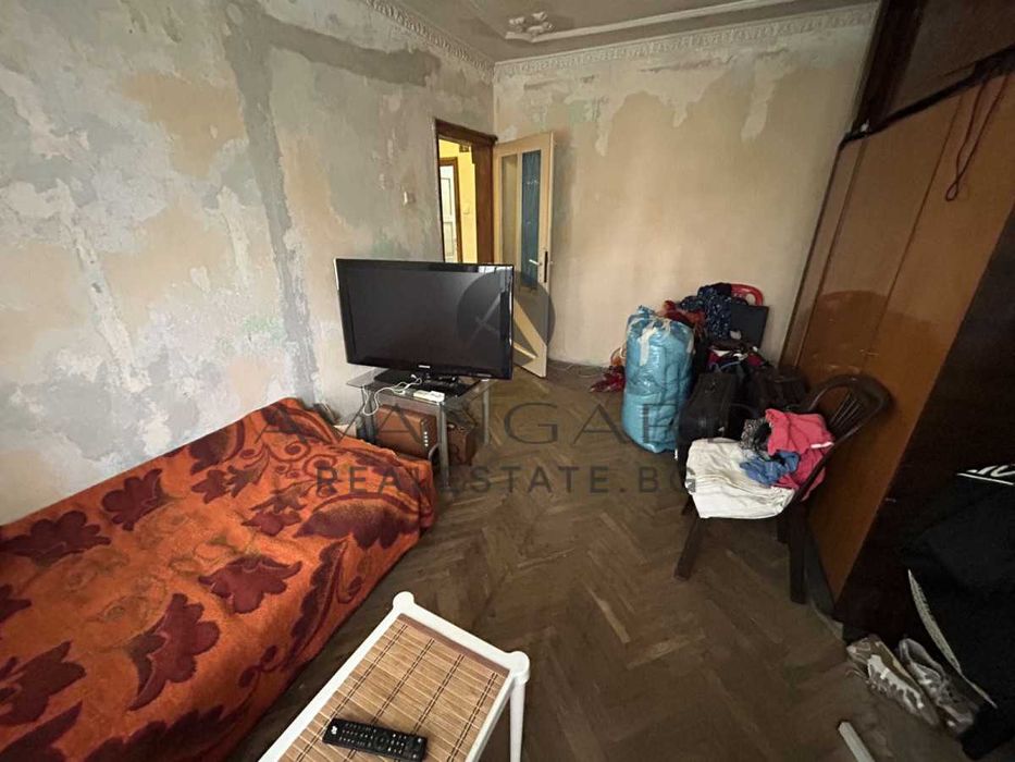 Продава се Тристаен апартамент в Пловдив, Кършияка - 57 кв.м за 1843 €/кв.м - Снимка #3