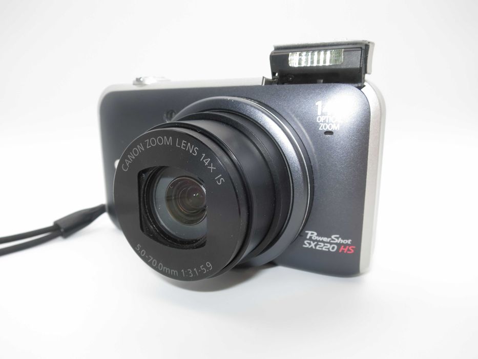Canon PowerShot SX220 HS ултра компактен цифров фотоапарат с 14x Оптичен Зум, дигитална камера с Full HD в чудесно състояние, работи отлично
