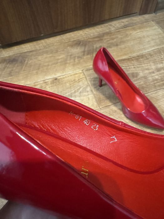 Туфли лодочки крассные