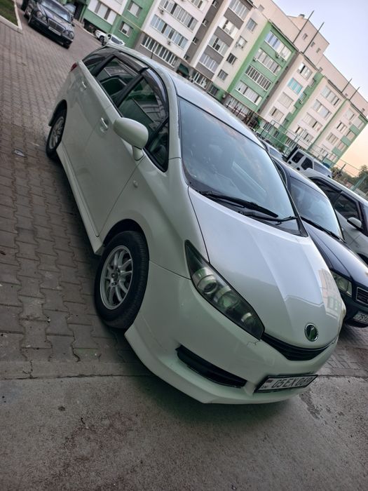 Toyota Wish 2011