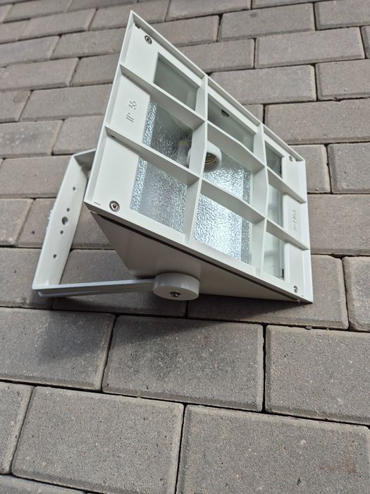 Прожектор светильник