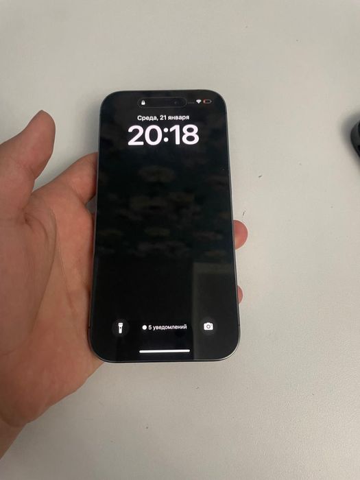 Iphone 14 pro в баклажановом цвете