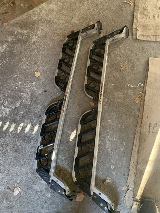 Suport auto pt schiuri