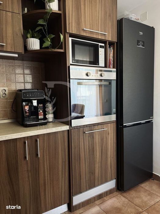 Apartament la cheie / boxă și garaj / Zona Eroilor — fotografia 3