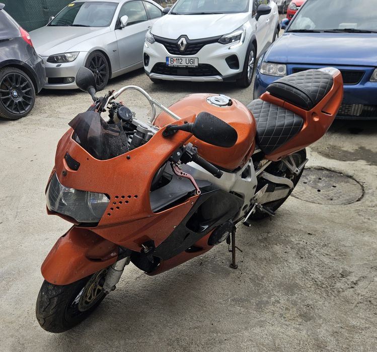 Honda CBR900RR avariat