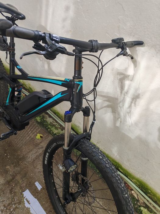 Bicicleta electrica full suspensi