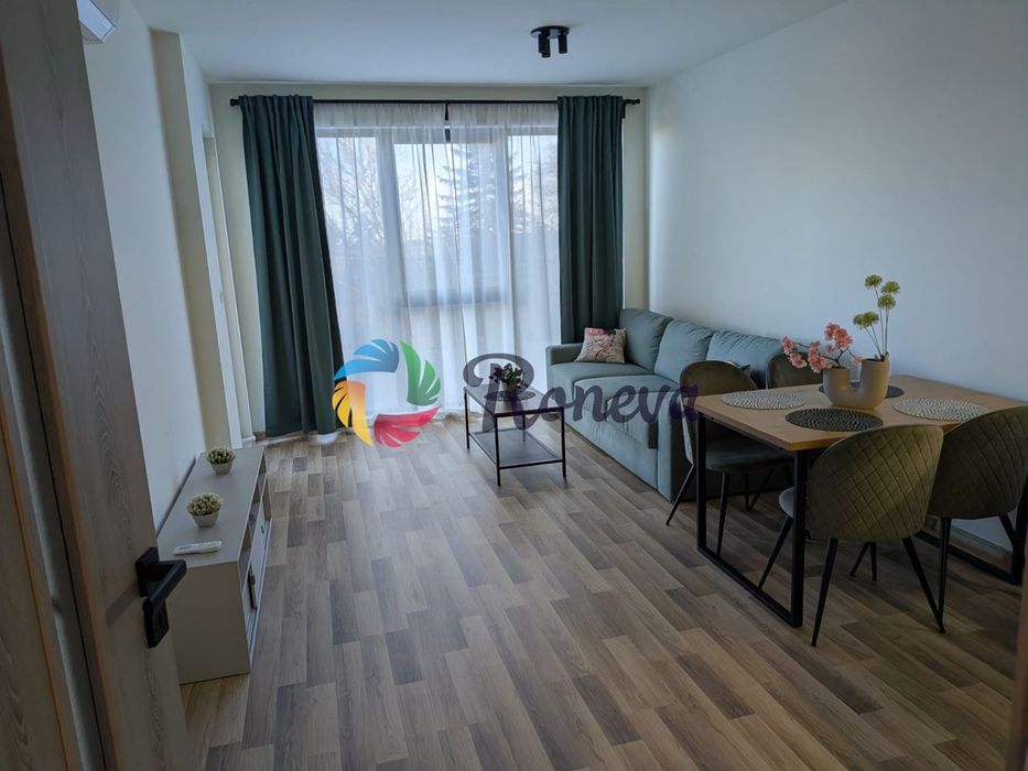 Дава се под наем Двустаен апартамент в к.к. Св.Св. Константин и Елена - 70 кв.м за 598.23 € - Снимка #2