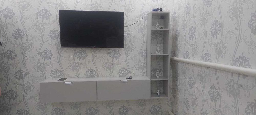 Парящая тв полка