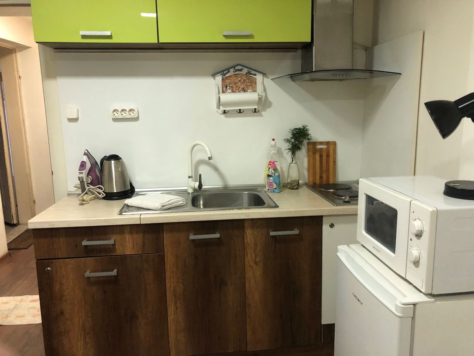 Студио Орхидея до МУ, ВВМУ и ИУ - Варна