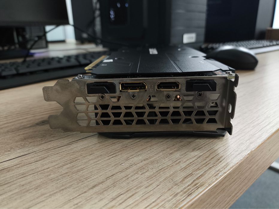 Видеокарта Gigabyte RTX 2070 super