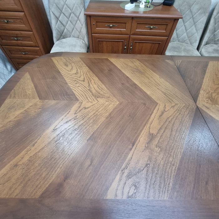 Стол чистое дерево