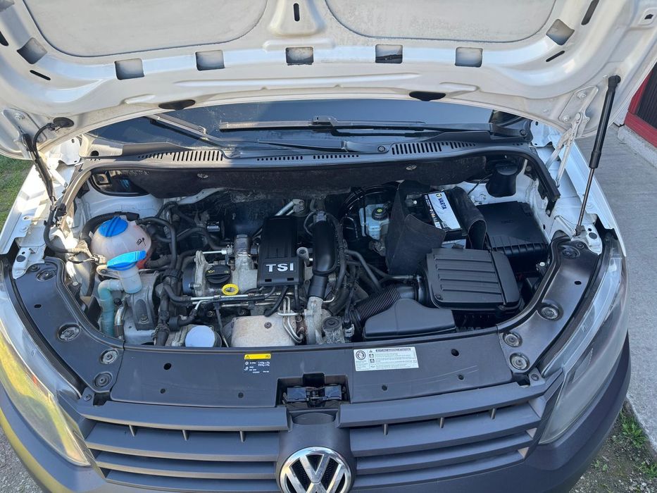 Vând Volkswagen Caddy
