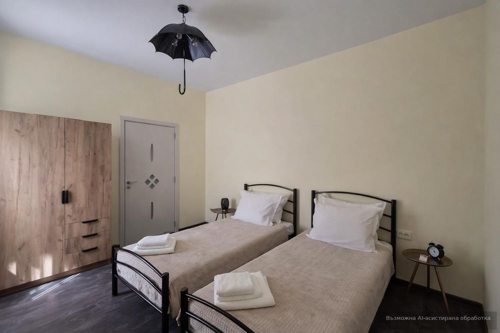 Тристаен, под наем, Център-ЦУМ