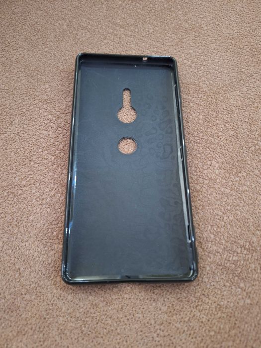 Калъф / кейс / гръб за Sony Xperia XZ2